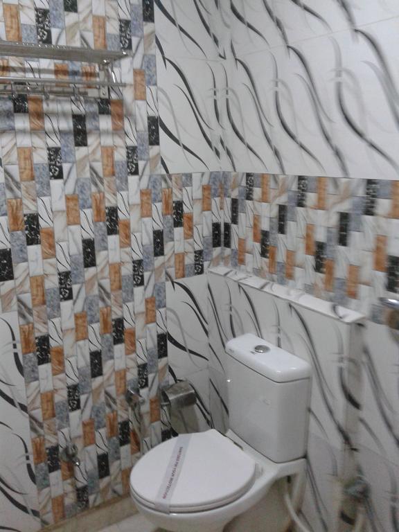 Hotel You And Me New Delhi Room photo